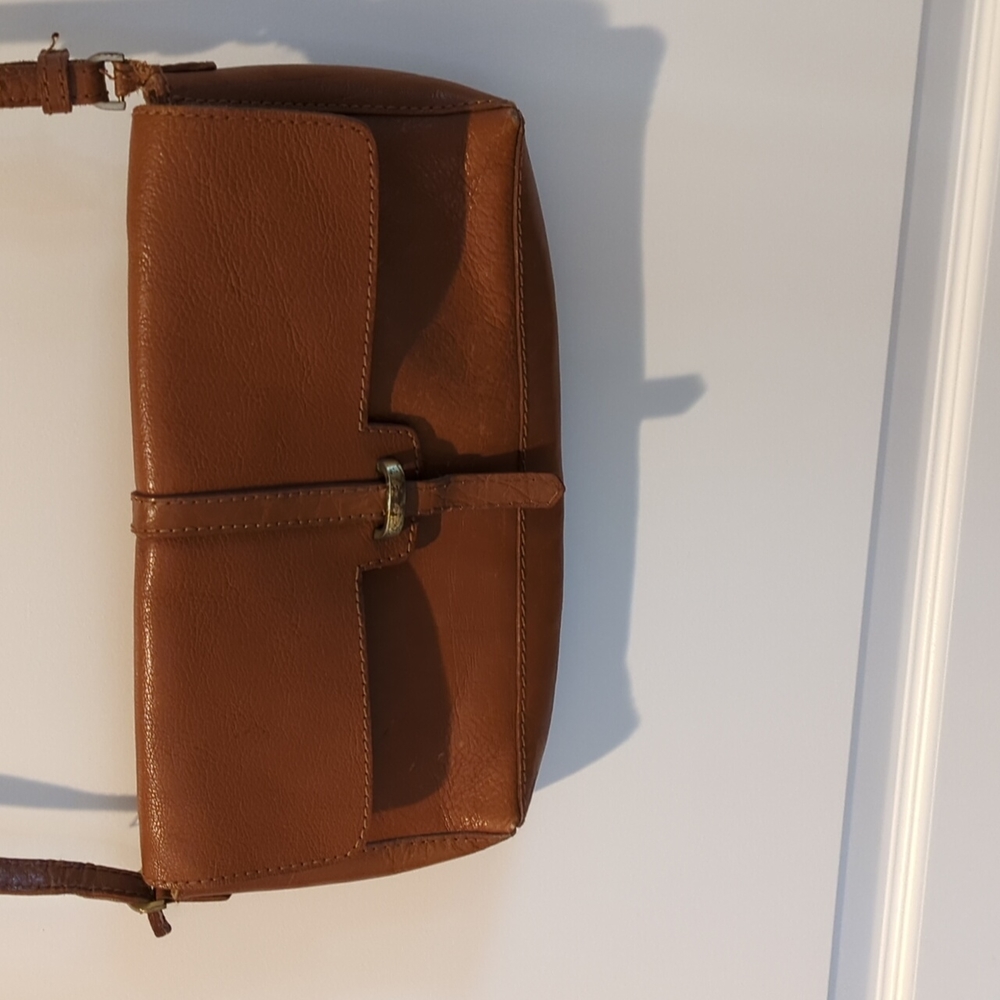Tan leather purse